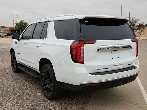 2024 GMC Yukon SLT