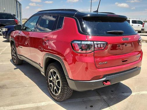 Red Hot Pearlcoat 2025 Jeep Compass Trailhawk