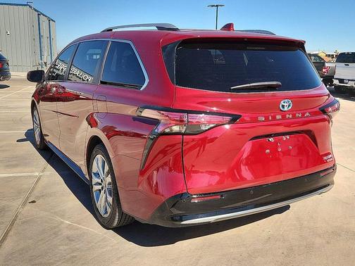 2023 Toyota Sienna Platinum 7 Passenger