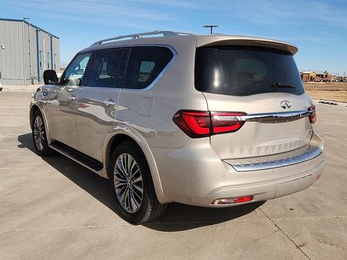 2018 INFINITI QX80 Base