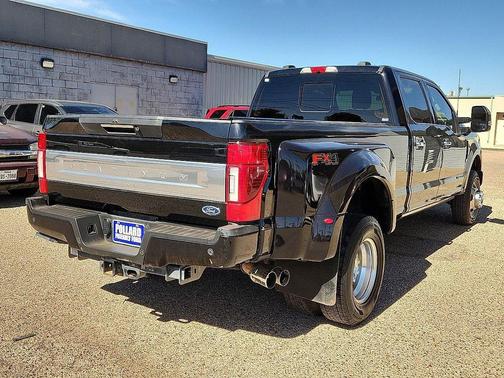 2022 Ford F-350 Platinum