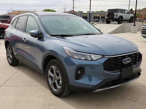 2025 Ford Escape ST-Line Select