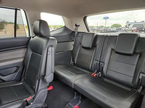 2022 Volkswagen Atlas 3.6L SE w/Technology