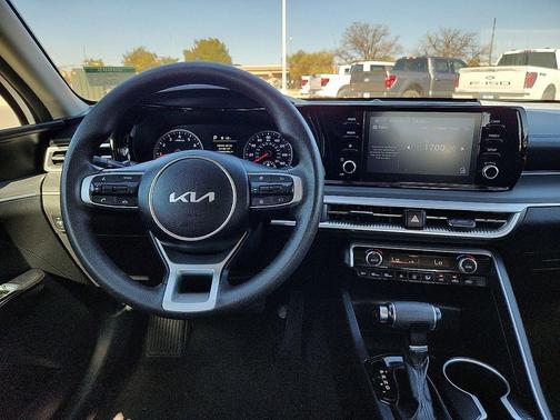 2023 Kia K5 LXS