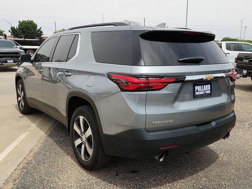 Sterling Gray Metallic 2023 Chevrolet Traverse LT Leather