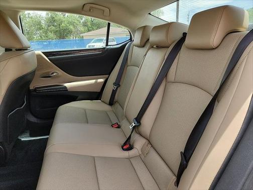2019 Lexus ES 350 Base