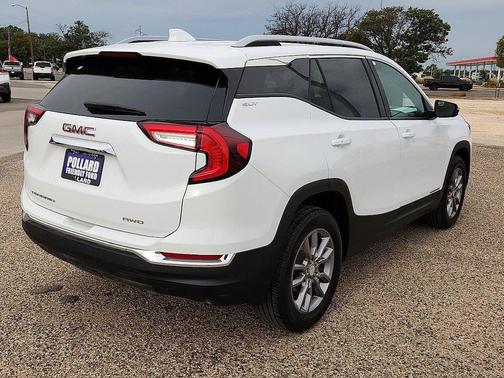 2024 GMC Terrain SLT