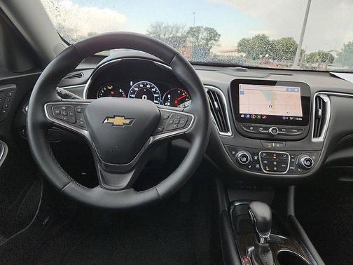 2023 Chevrolet Malibu FWD 2LT