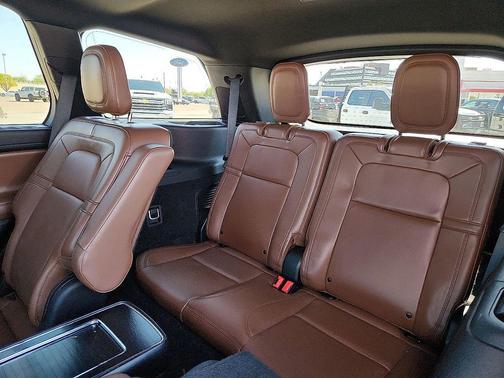 Pristine White Metallic Tri-Coat 2020 Lincoln Aviator Reserve AWD