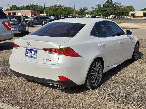 2019 Lexus IS 300 Base
