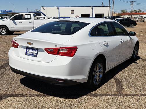 Summit White 2023 Chevrolet Malibu FWD 1LT