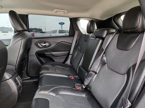 2023 Jeep Cherokee Altitude