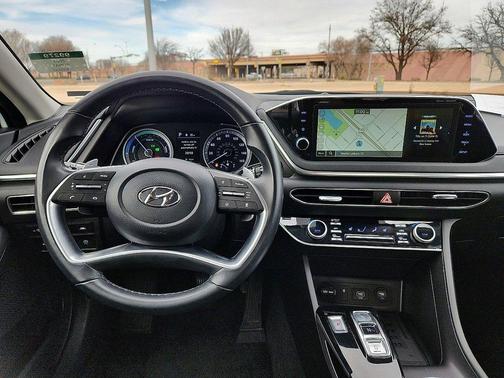 2023 Hyundai SONATA Hybrid SE