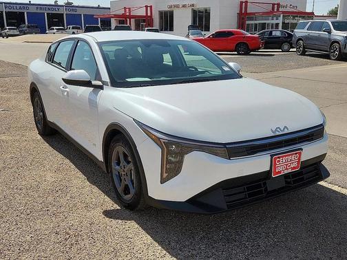 2025 Kia K4 LXS