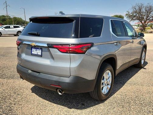 2023 Chevrolet Traverse LS