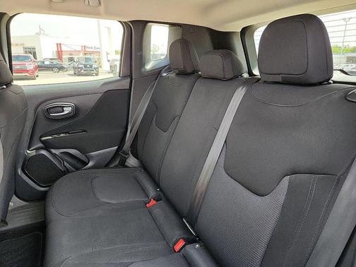 Slate Blue Pearlcoat 2019 Jeep Renegade Sport