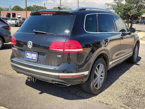 2016 Volkswagen Touareg VR6 Lux