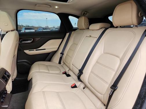 2018 Jaguar F-PACE 35t Prestige
