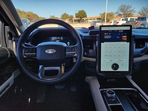 2022 Ford Expedition Platinum