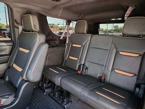 2024 GMC Yukon XL 4WD AT4