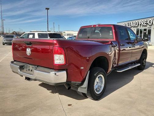 2024 RAM 3500 Big Horn Crew Cab 4x4 8' Box