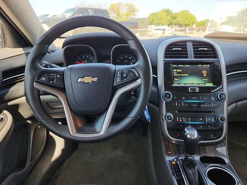 Silver Ice Metallic 2014 Chevrolet Malibu 1LT