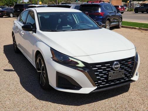 2023 Nissan Altima SR FWD
