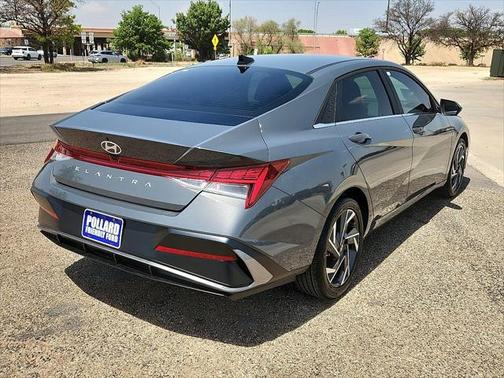 2025 Hyundai ELANTRA SEL