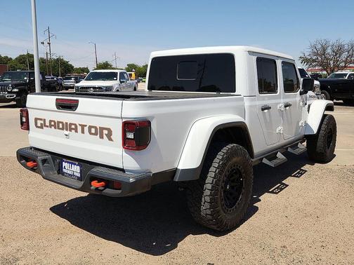 Bright White Clearcoat 2022 Jeep Gladiator Mojave 4x4