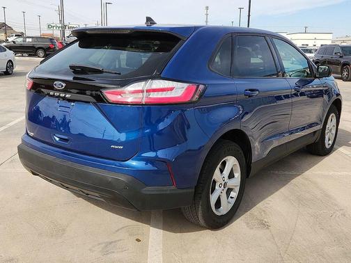 2021 Ford Edge SE