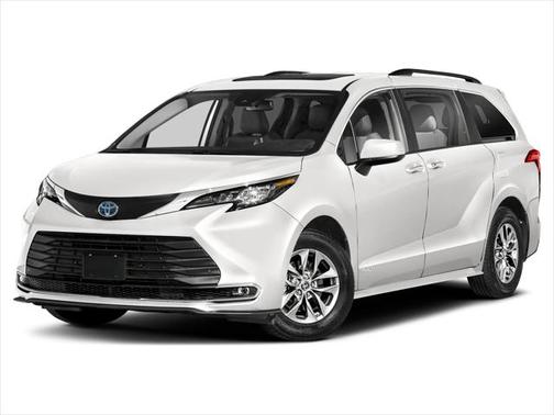 2023 Toyota Sienna XLE 7 Passenger