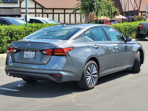 Gun Metallic 2025 Nissan Altima SV