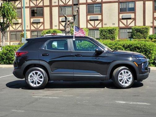Black 2026 Chevrolet Trailblazer LS
