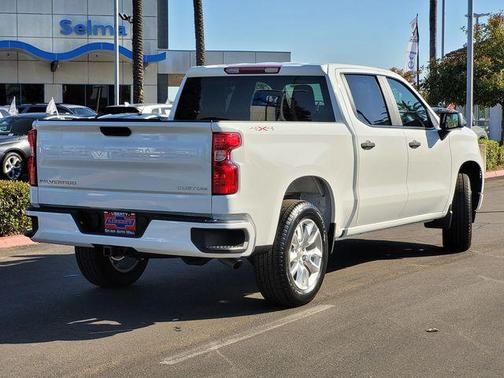Summit White 2026 Chevrolet Silverado 1500 Custom