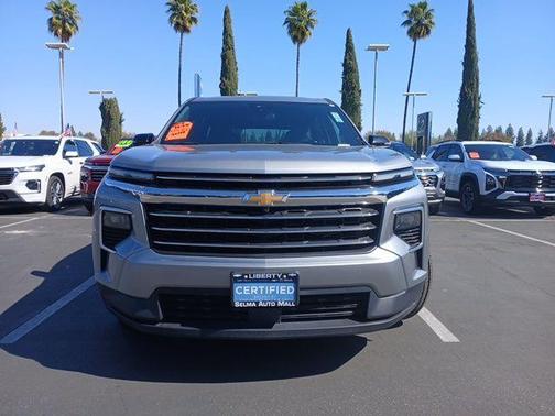 2024 Chevrolet Traverse LT