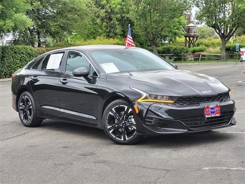 2022 Kia K5 GT-Line