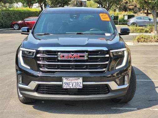 2024 GMC Acadia Elevation