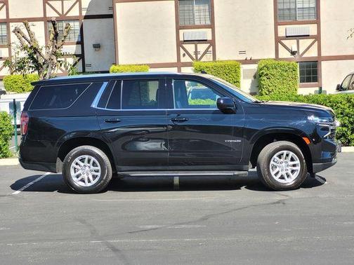 Black 2024 Chevrolet Tahoe LT