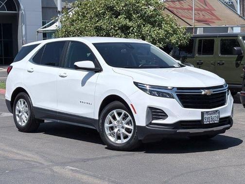 Summit White 2024 Chevrolet Equinox LT