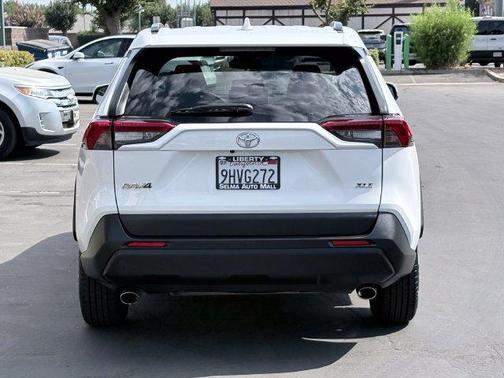 Super White 2019 Toyota RAV4 XLE