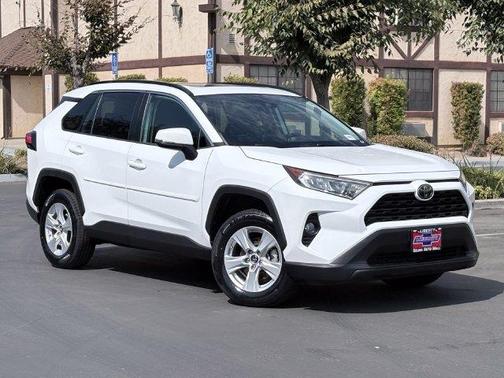 Super White 2019 Toyota RAV4 XLE
