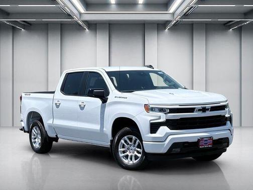 Summit White 2026 Chevrolet Silverado 1500 RST
