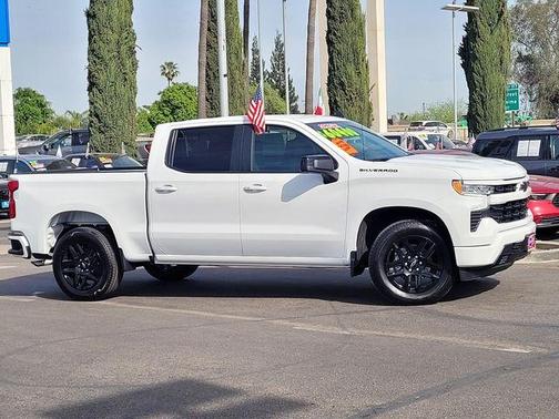 Summit White 2026 Chevrolet Silverado 1500 RST