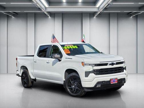 Summit White 2026 Chevrolet Silverado 1500 RST