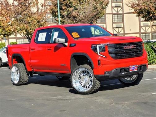 2025 GMC Sierra 1500 Elevation