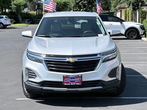 Silver Ice Metallic 2022 Chevrolet Equinox 1LT