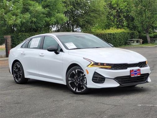 2024 Kia K5 GT-Line