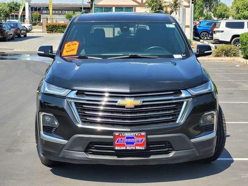 Black Metallic 2023 Chevrolet Traverse LT Cloth