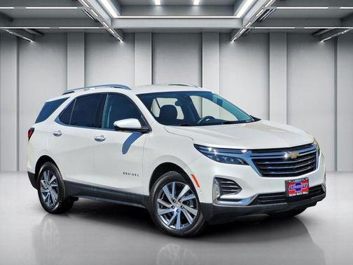 Pearl 2023 Chevrolet Equinox Premier