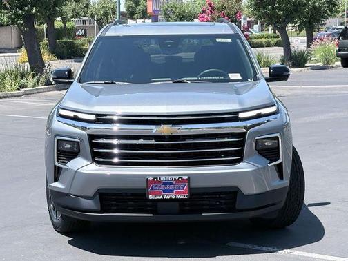 Sterling Gray Metallic 2026 Chevrolet Traverse LT